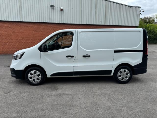 2022 Renault Trafic Sl28 Blue DCI SWB 150 Business Van (WP22HVK) Image 6