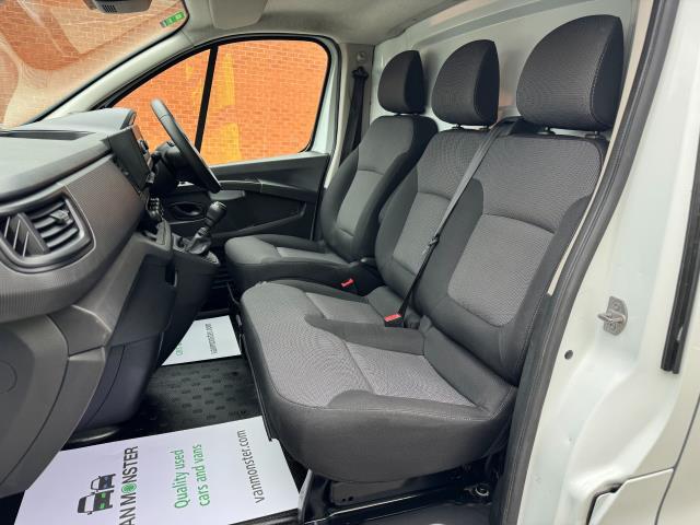 2022 Renault Trafic Sl28 Blue DCI SWB 150 Business Van (WP22HVK) Image 37