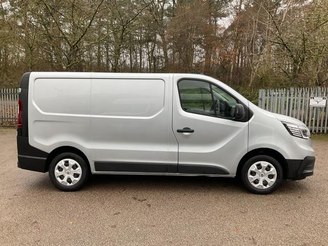 2022 Renault Trafic Sl28 Blue Dci 130 Business Van (WP22ZRT) Image 15