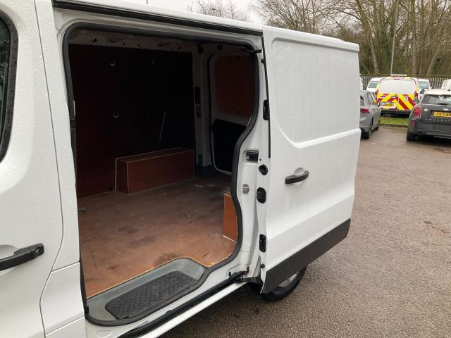 2022 Renault Trafic Sl28 Blue Dci 150 Business Van (WP22ZRX) Image 8