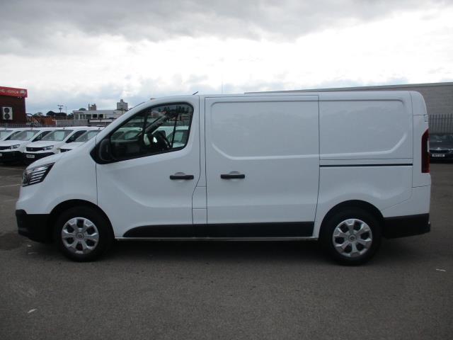 2023 Renault Trafic Sl28 Blue Dci 130 Business+ Van (WP23TKY) Image 5