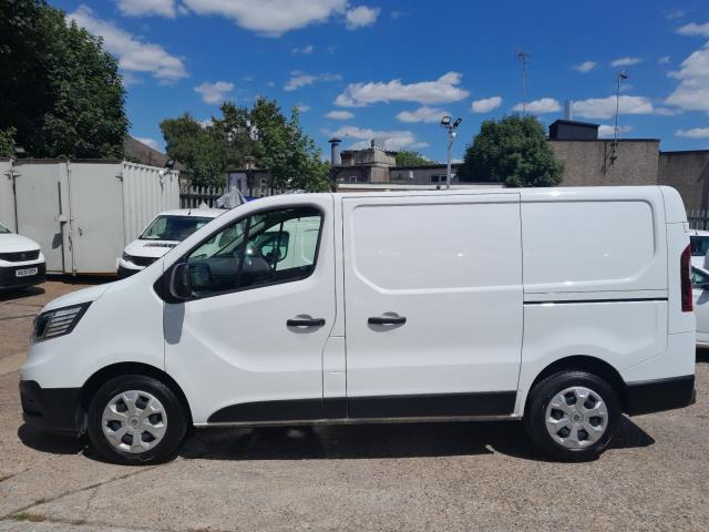 2023 Renault Trafic Sl28 Blue Dci 130 Business+ Van (WP23XPO) Image 5