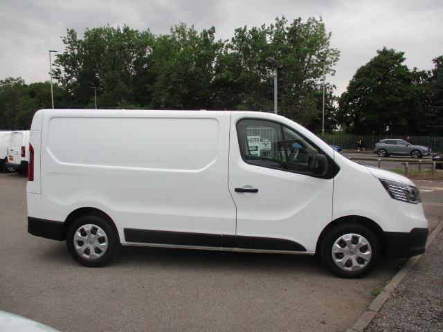2023 Renault Trafic Sl28 Blue Dci 130 Business+ Van (WP23YST) Image 3