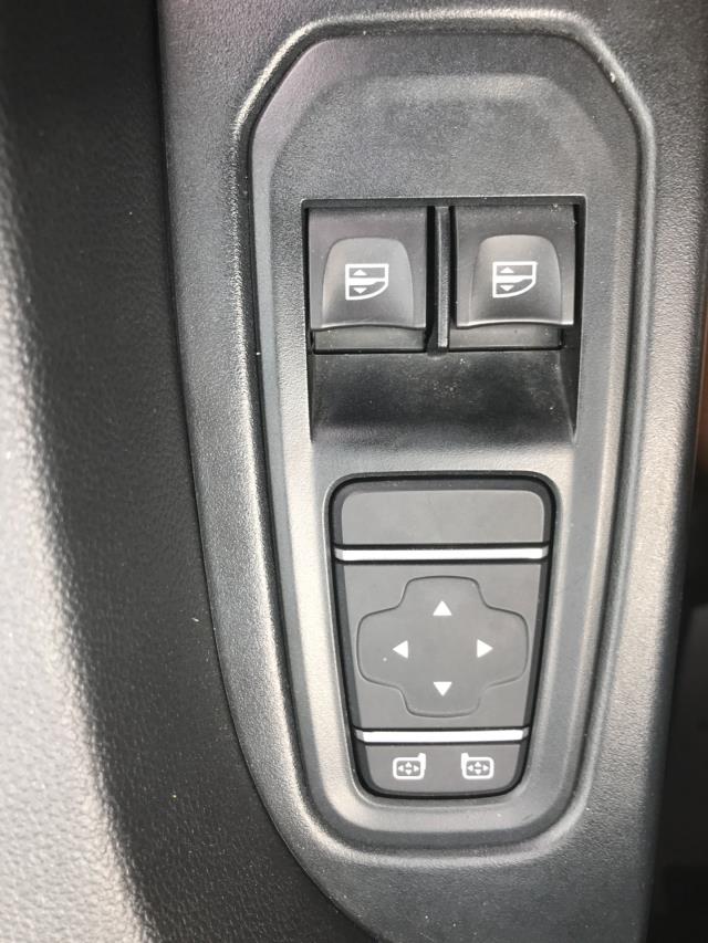 2023 Renault Trafic Sl28 Blue Dci 130 Business+ Van (WP23YUS) Image 30