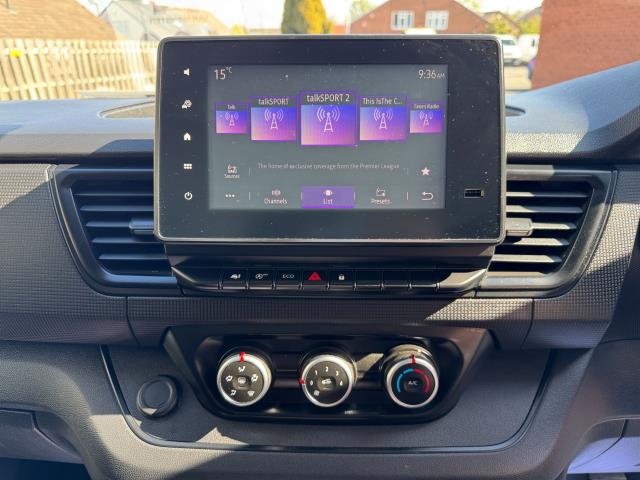 2023 Renault Trafic Sl28 Blue Dci 130 Business+ Van EURO 6 (WP23YVU) Image 29