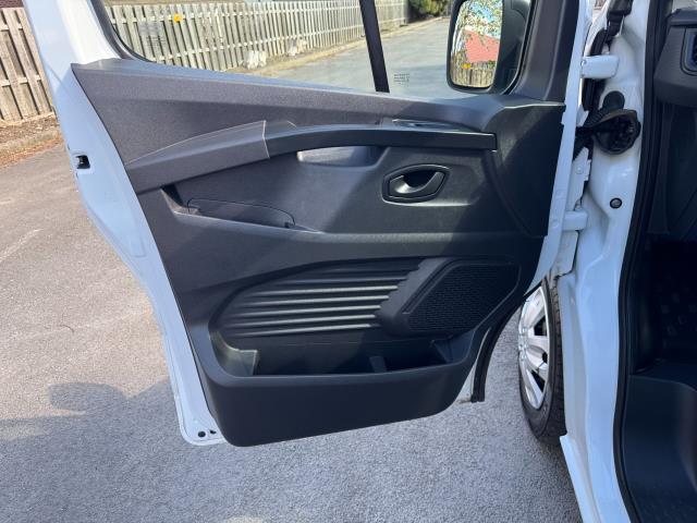 2023 Renault Trafic Sl28 Blue Dci 130 Business+ Van EURO 6 (WP23YVU) Image 39