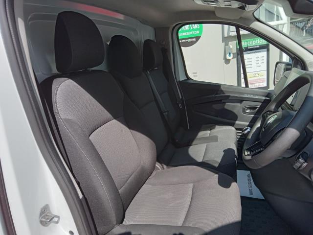 2023 Renault Trafic Sl28 Blue Dci 130 Business+ Van 68MPH Limiter (WP23YWF) Image 24