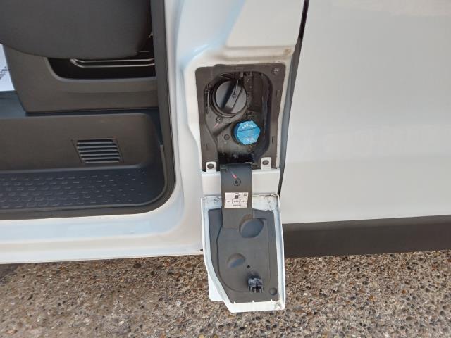 2023 Renault Trafic Sl28 Blue Dci 130 Business+ Van 68MPH Limiter (WP23YWF) Image 16