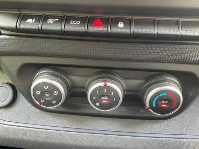 2023 Renault Trafic Sl28 Blue Dci 130 Business+ Van (WP23YWK) Image 25