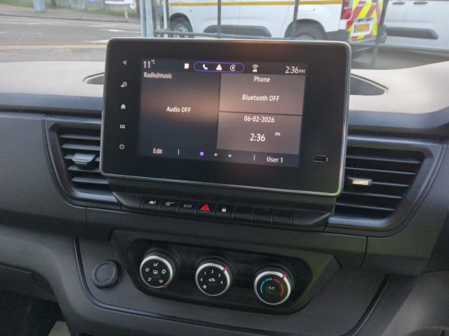 2023 Renault Trafic Sl28 Blue Dci 130 Business+ Van (WP23YXH) Image 27