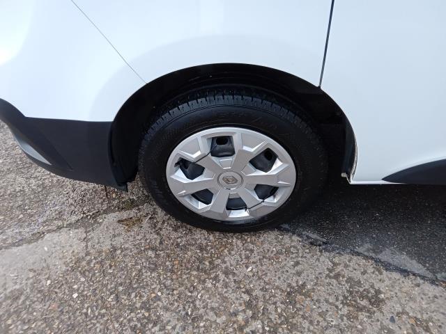 2023 Renault Trafic Sl28 Blue Dci 130 Business+ Van (WP23YXH) Image 32