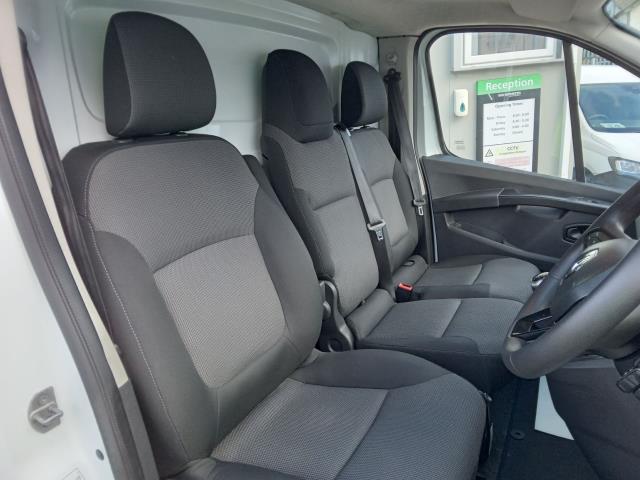 2023 Renault Trafic Sl28 Blue Dci 130 Business+ Van (WP23YXH) Image 21