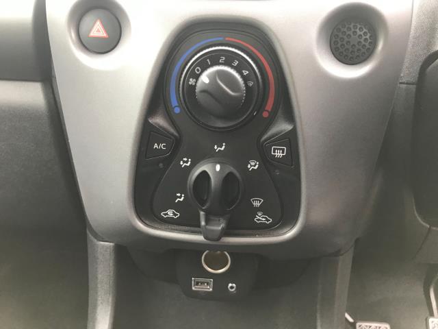 2020 Toyota Aygo 1.0 Vvt-I X-Play Tss 5Dr (WP70YHX) Image 37
