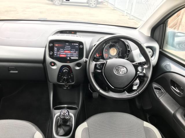 2020 Toyota Aygo 1.0 Vvt-I X-Play Tss 5Dr (WP70YHX) Thumbnail 12