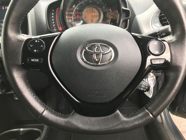 2020 Toyota Aygo 1.0 Vvt-I X-Play Tss 5Dr (WP70YHX) Thumbnail 33
