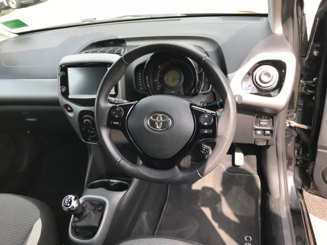 2020 Toyota Aygo 1.0 Vvt-I X-Play Tss 5Dr (WP70YKS) Image 26