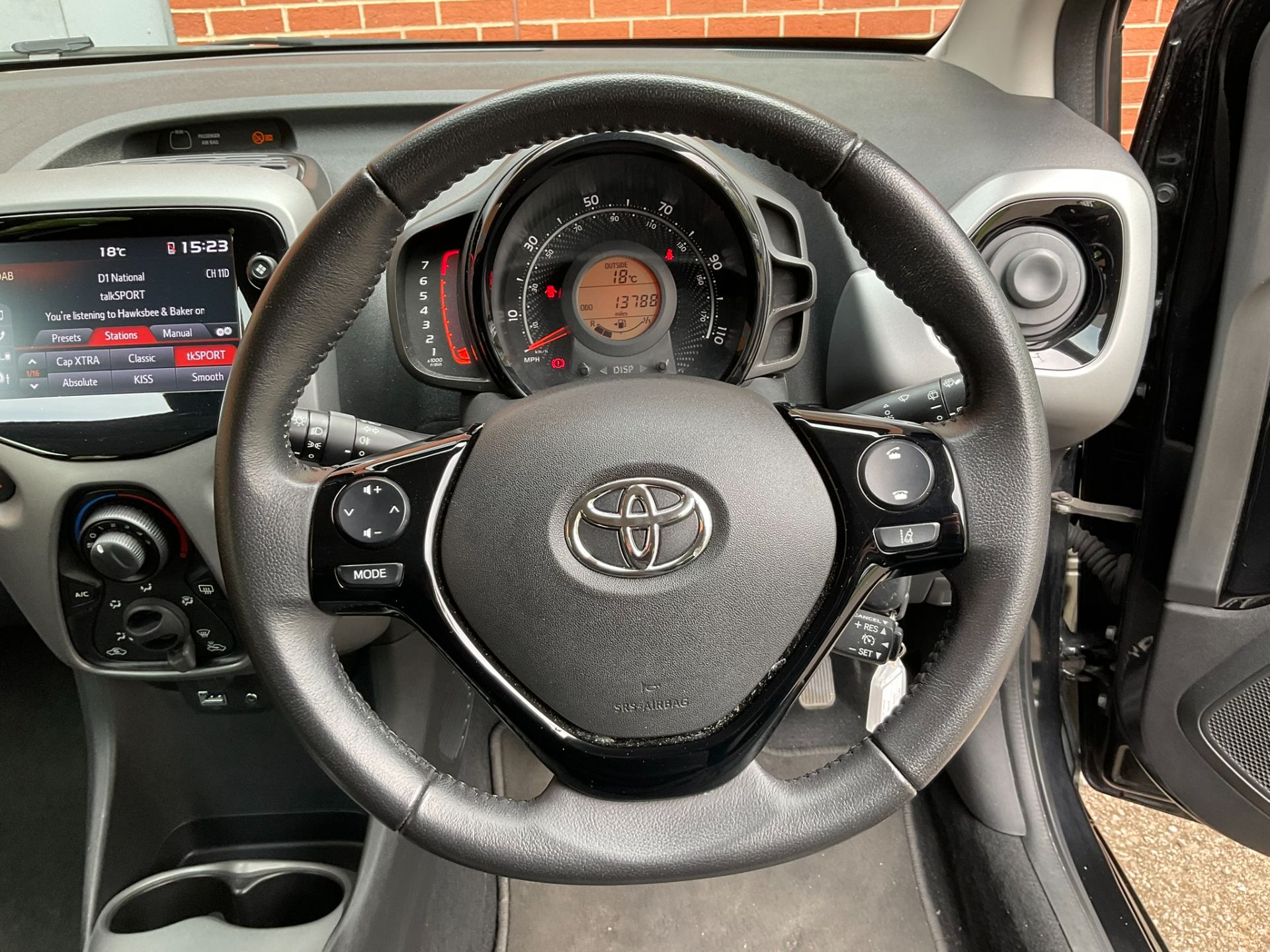 2020 Toyota Aygo 1.0 Vvt-I X-Play Tss 5Dr (WP70YLF) Thumbnail 15