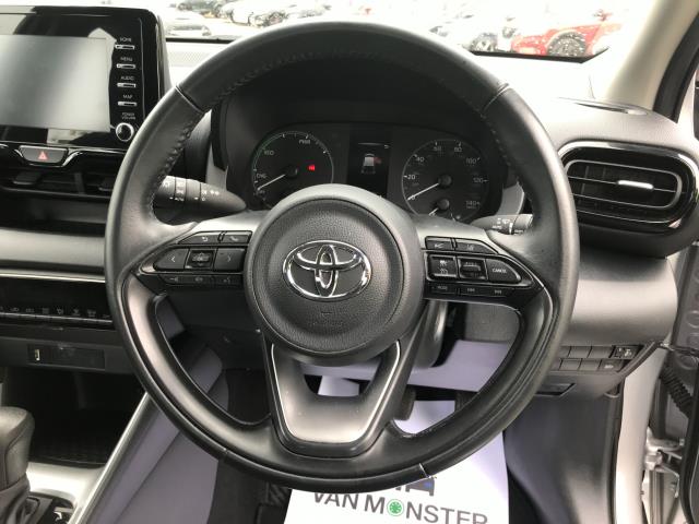 2021 Toyota Yaris 1.5 Hybrid Icon 5Dr Cvt (WP71OOX) Image 16