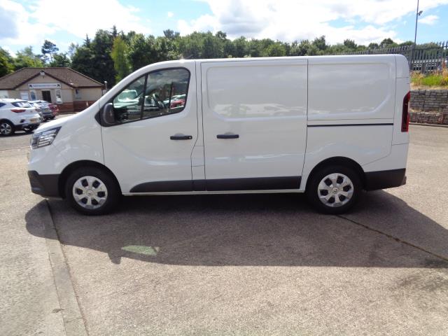 2022 Renault Trafic Sl28 Blue Dci 130 Business+ Van (WP72ZXE) Image 8