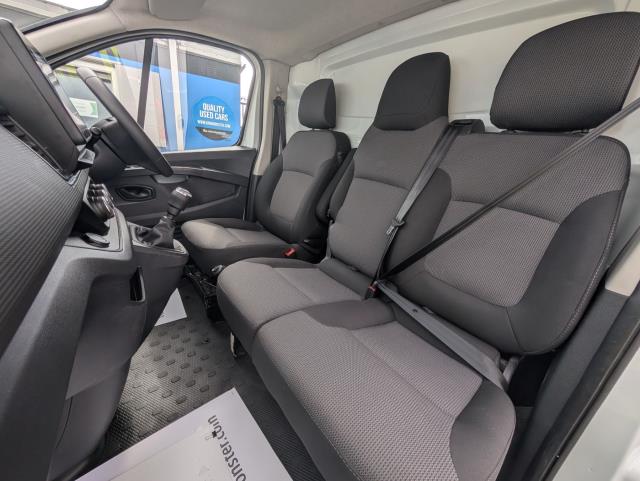 2023 Renault Trafic Sl28 Blue Dci 130 Business+ Van (WP73LRL) Image 14
