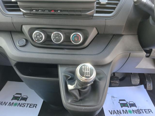 2023 Renault Trafic Sl28 Blue Dci 130 Business+ Van (WP73MVS) Image 26