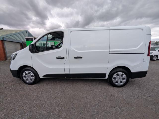 2023 Renault Trafic Sl28 Blue Dci 130 Business+ Van (WP73MXD) Image 5