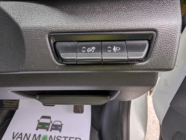 2023 Renault Trafic Sl28 Blue Dci 130 Business+ Van (WP73MXD) Image 18
