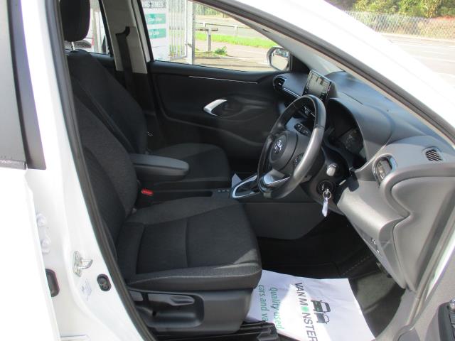 2022 Toyota Yaris 1.5 Hybrid Icon 5Dr Cvt (WR72UGO) Image 12
