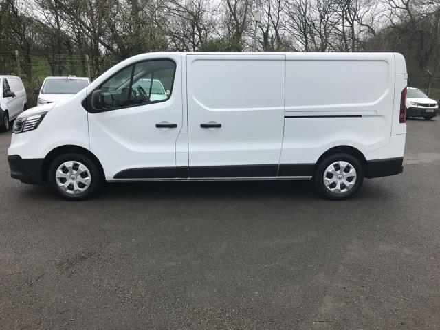 2023 Renault Trafic Ll30 Blue Dci 130 Advance Van (WR73NSZ) Image 6