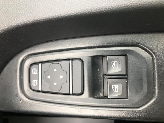 2023 Renault Trafic Ll30 Blue Dci 130 Advance Van (WR73NSZ) Image 28