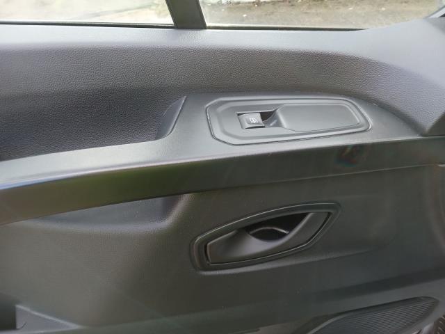 2023 Renault Trafic Ll30 Blue Dci 130 Advance Van (WR73NTC) Image 18