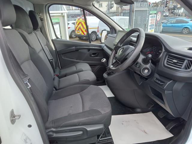 2023 Renault Trafic Ll30 Blue Dci 130 Advance Van (WR73NTC) Image 20