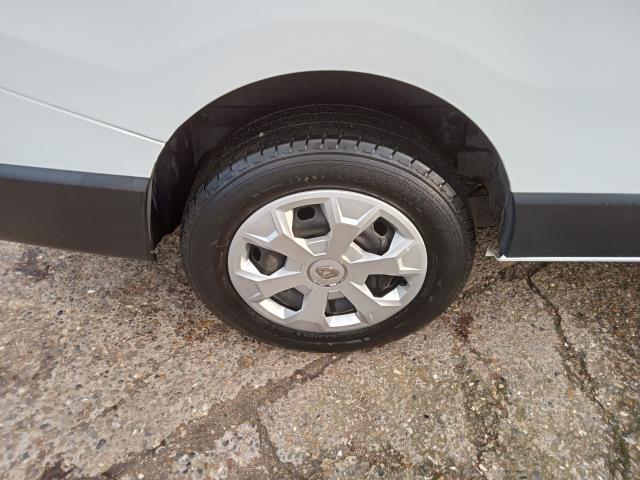 2023 Renault Trafic Ll30 Blue Dci 130 Advance Van (WR73NTC) Image 31