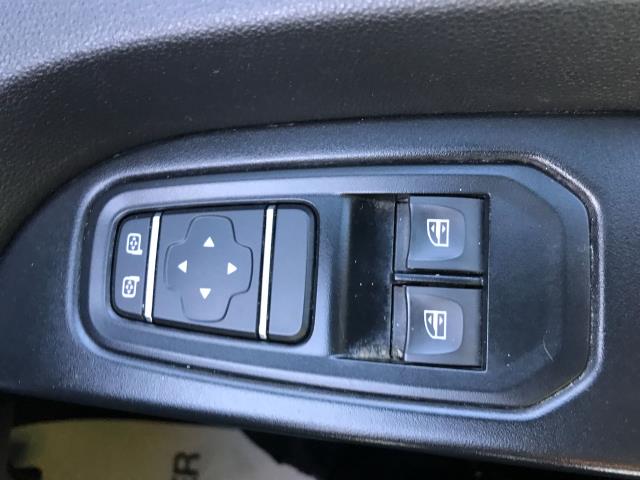 2023 Renault Trafic Ll30 Blue Dci 130 Advance Van (WR73NTC) Image 30