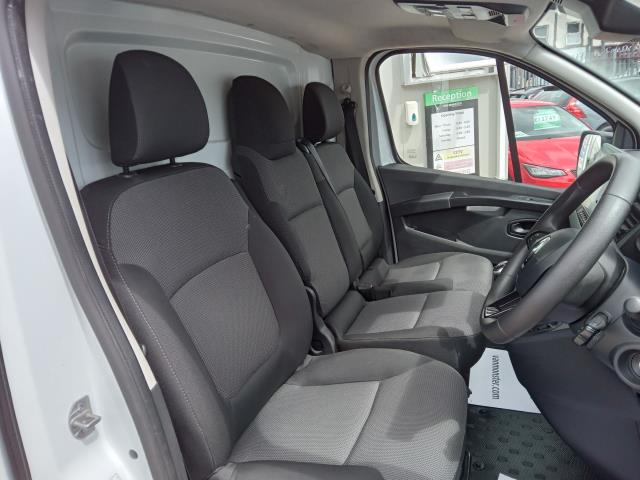 2023 Renault Trafic Ll30 Blue Dci 130 Advance Van (WR73NVP) Image 21