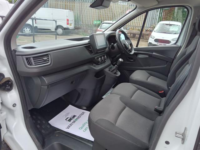 2023 Renault Trafic Ll30 Blue Dci 130 Advance Van (WR73NVP) Image 15