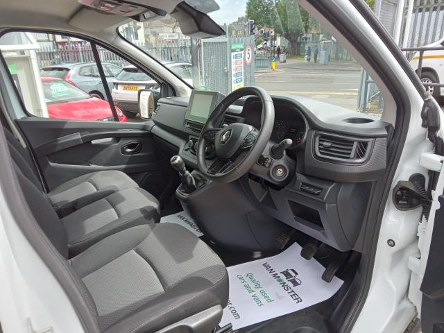 2023 Renault Trafic Ll30 Blue Dci 130 Advance Van (WR73NVP) Image 20