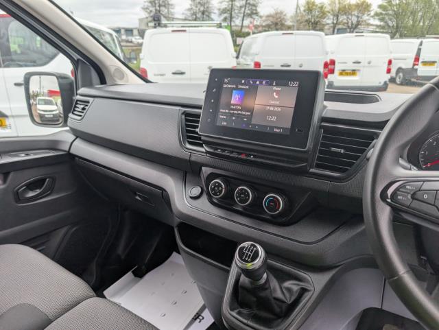 2023 Renault Trafic Sl30 Blue Dci 130 Advance Van - Great Value Trafic with LOW miles  | Trusted 4.9★ | Be Quick (WR73NWS) Image 30
