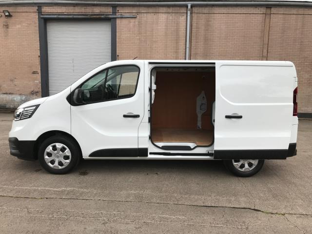 2023 Renault Trafic SL30 L1 H1 BLUE DCi 130PS ADVANCE  EURO 6 (WR73NWV) Image 10