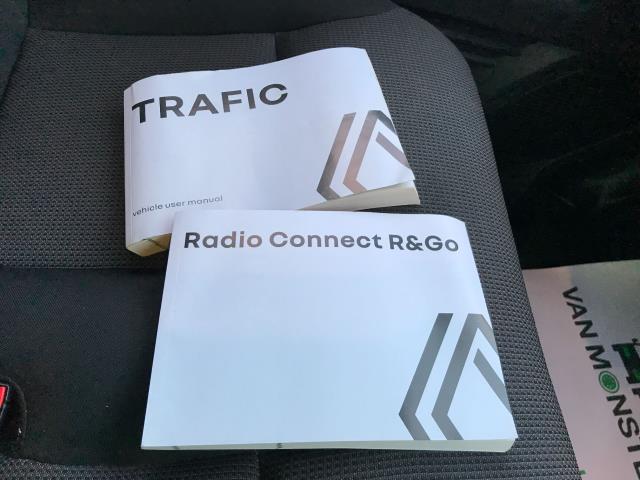 2022 Renault Trafic LH30 L2 H2 BLUE DCI 150PS BUSINESS  EURO 6 (YA22CPU) Image 28