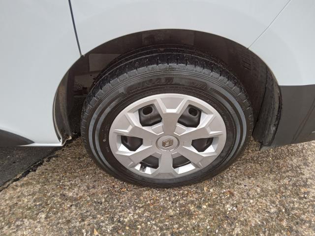 2022 Renault Trafic Ll30 Blue Dci 130 Business+ Van (YA22DHV) Image 32