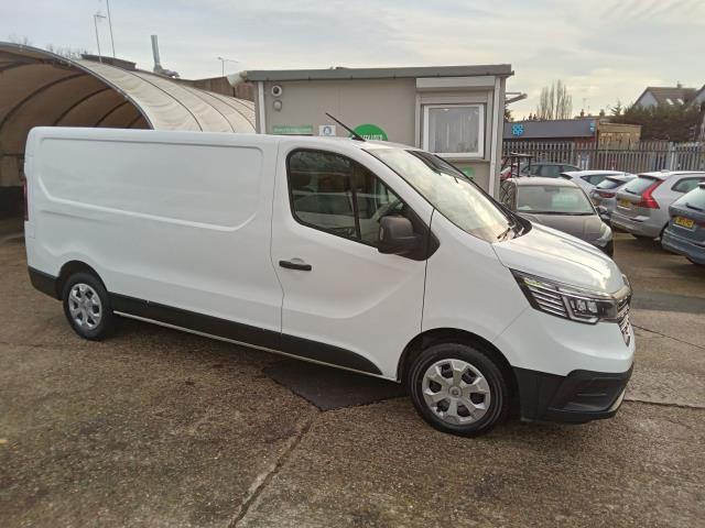 2022 Renault Trafic Ll30 Blue Dci 130 Business+ Van (YA22DHV) Image 8
