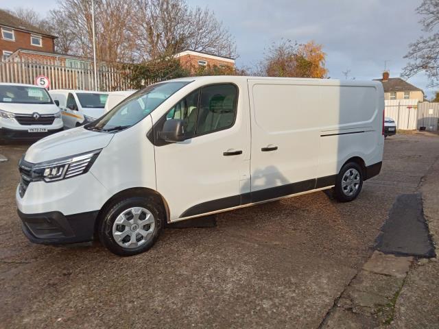 2022 Renault Trafic Ll30 Blue Dci 130 Business+ Van (YA22DHV) Image 6