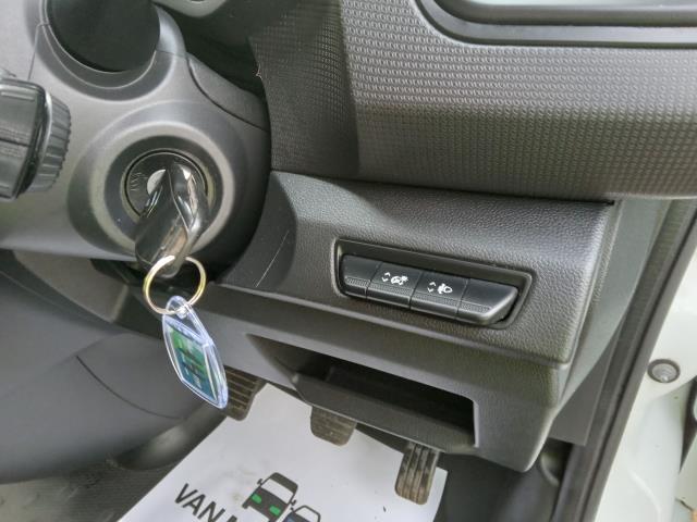 2022 Renault Trafic Ll30 Blue Dci 130 Business+ Van (YA22DHV) Image 30