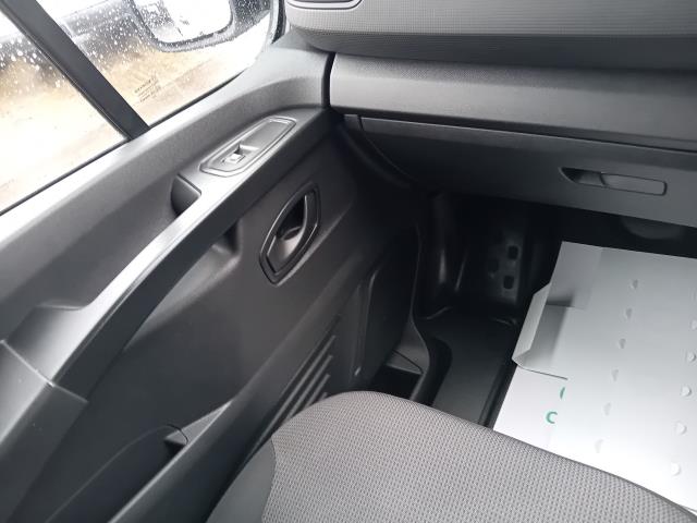 2022 Renault Trafic Ll30 Blue Dci 130 Business+ Van (YA22DJV) Image 29