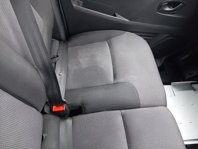 2022 Renault Trafic Ll30 Blue Dci 130 Business+ Van (YA22DJV) Image 32