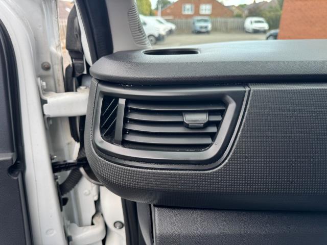 2022 Renault Trafic LWB H/ROOF Lh30 Blue Dci 150 High Roof Business Van (YB22UVO) Image 42