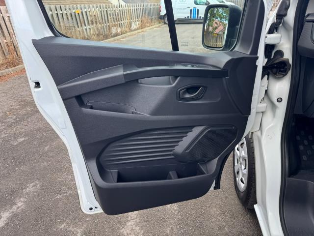 2022 Renault Trafic LWB H/ROOF Lh30 Blue Dci 150 High Roof Business Van (YB22UVO) Image 39