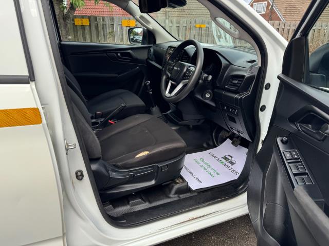 2021 Isuzu D-Max 1.9 Utility Double Cab 4X4 (YD21FSK) Image 13