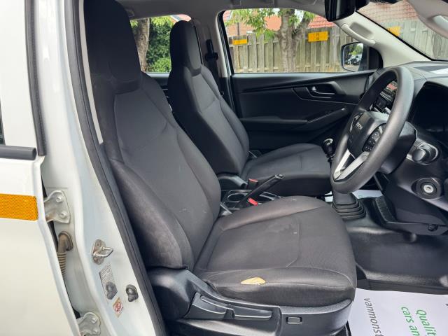 2021 Isuzu D-Max 1.9 Utility Double Cab 4X4 (YD21FSK) Image 16